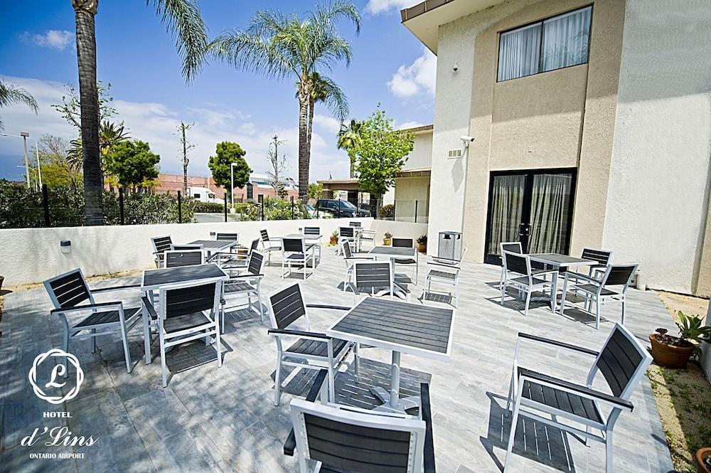 Hotel D'Lins Ontario Airport Bagian luar foto