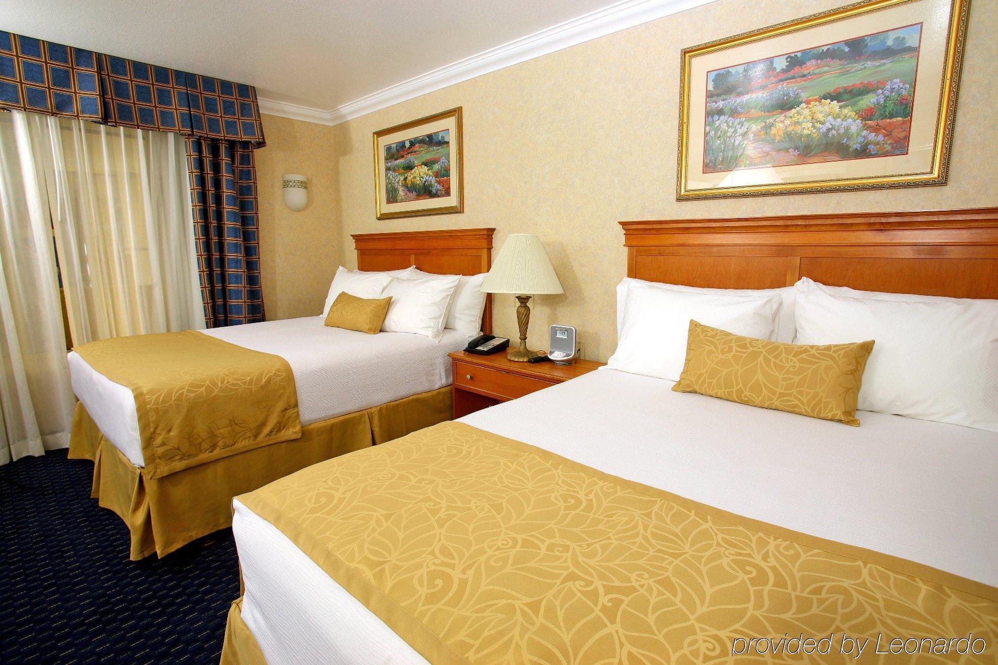 Hotel D'Lins Ontario Airport Ruang foto