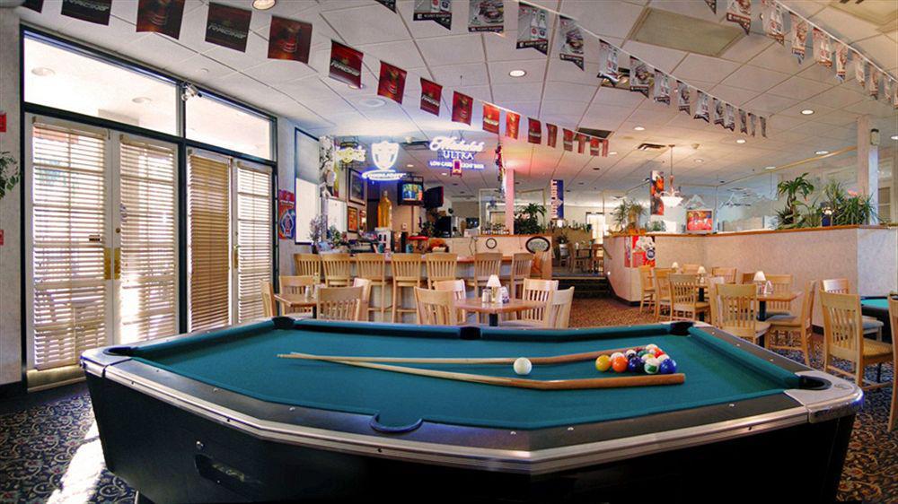 Hotel D'Lins Ontario Airport Bagian luar foto